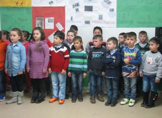 (Видео) О.О.У “Гоце Делчев“-Подгорци: Свеченост по повод крајот на првото полугодие од учебна 2014/15