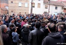 (Видео) Од посетата на Радмила Шекеринска на населба Подгорци