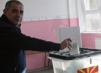 Камбероски: Очекувам изборите да поминат во фер и демократска атмосфера.