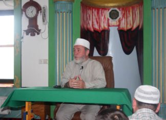 (Фото/Видео) Подгорци: Рамазанско предавање на проф.Сабахудин еф. Мамути