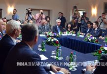 Почна лидерската средба во Клубот на пратеници