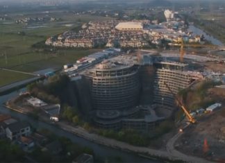(Видео) Шангај добива хотел со 16 ката под земја