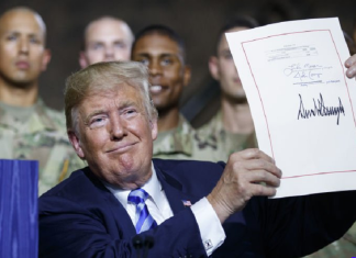 Трамп потпиша закон: Ќе имаме најсмртоносна технологија