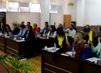 Советниците на ВМРО-ДПМНЕ и СДСМ од Охрид не овозможија да се донира за Сара, а дебатираа за оштетените ресторани од невремето