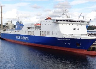 Гори траект со повеќе од 300 патници во Балтичкото море, во тек е акција на спасување