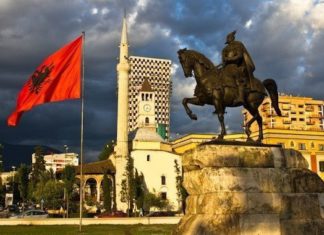 Судир заради знаме: Албанската полиција убила Грчки државјанин