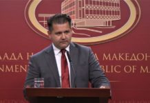 Бошњаковски: Заев ги демантира клеветите во „Курир“ и „Република“