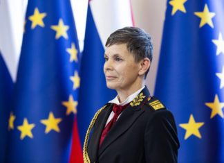 Аленка Ерменц, прва жена на чело на словенечката Војска