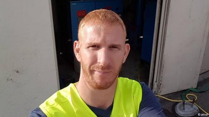 francus_zuti_prsluk1