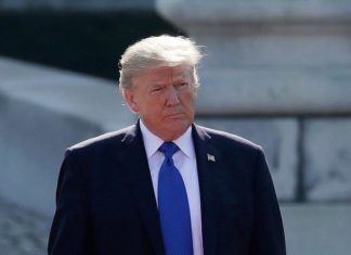 Трамп во неочекувана посета на Ирак