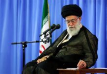 Ајатолах Хамнеи: “Американците не се луди, тие се првокласни идиоти“