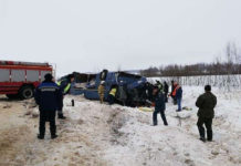 Русија: Се преврти автобус полн со деца, загинале седум лица