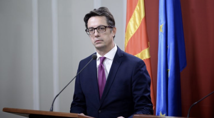 FAFEECAD-2263-4771-B168-788F02E169AD