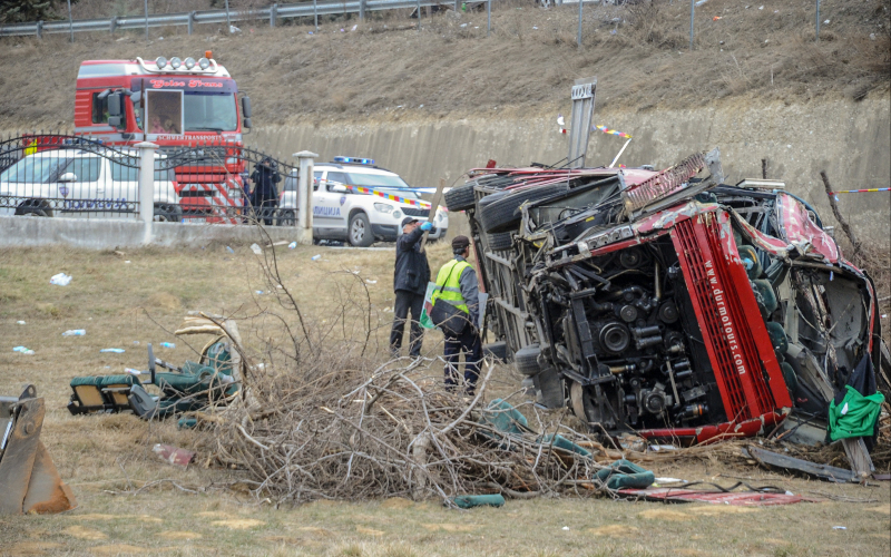 Soobrakjajka-Durmo-Turs-avtobus-kaj-Laskarci-14fev19-Borche-Popovski
