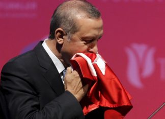 Ердоган: Ајде да се обединиме, да се спротиставиме на надворешните напади, за да ги решиме проблемите на Турција