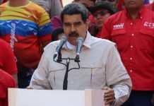 Мадуро: „Го повикувам народот на улиците да ја штити татковината и уставниот поредок“