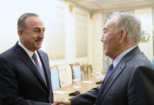 Чавушоглу во Нур-Султан се состана со основачкиот претседател на Казахстан Нурсултан Назарбаев