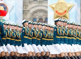 Со воена парада во Москва одбележан Денот на победата над фашизмот