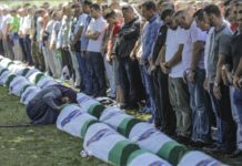 БиХ: Извршена погребна молитва и закопот на 33 жртви од геноцидот во Сребреница