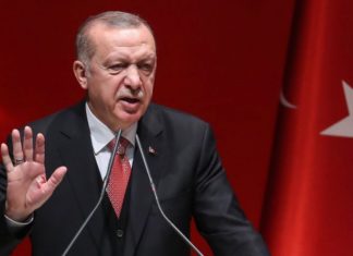 Америка му се заканува со санкции на Турција, Ердоган не се откажува од воената операција во Сирија