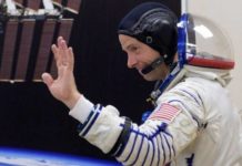 Путин наградата за храброст ја додели на американски астронаут