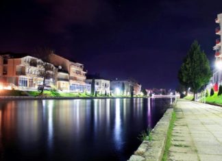Погодените жители од Албанија бараат засолниште во Охрид и Струга, Хотам ги намали цените за ноќевање за 50%