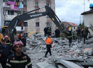 Бројот на загинати во земјотресот во Албанија се зголеми на 30