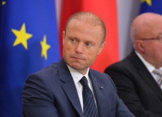 Под притисок на јавноста: Премиерот на Малта ќе поднесе оставка на 18 јануари