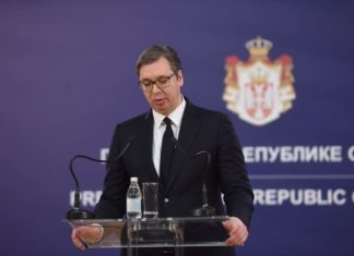 Вучиќ одлучува дали ќе се прогласи вонредна состојба во Србија