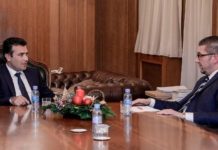 Заев и Мицкоски во задолжителен домашен карантин