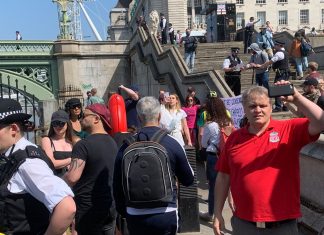 Во Лондон спречен протест против мерките за справување со новиот коронавирус