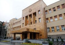 Продолжуваат политичките игри, околу законите со антикризните мерки, за КОВИД-19