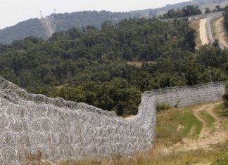Србија гради ограда долж границата со Македонија и Бугарија