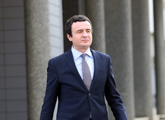 Курти најави дека движењето Самоопределување, ќе се прошири и во Македонија