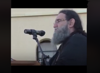 (Видео) Грчки свештеник со пофалби за отворањето на „Аја Софија“ за богослужба