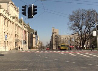 Вонредна состојба во 16 градови во Србија поради Ковид-19