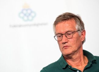 Водечкиот шведски епидемиолог: „Имаме позитивни вести, рапидно паѓа бројот на случаи со ковид-19“