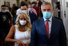 Парламентарни избори во Црна Гора: Победа на опозицијата. Џукановиќ заминува од власт по 30 години