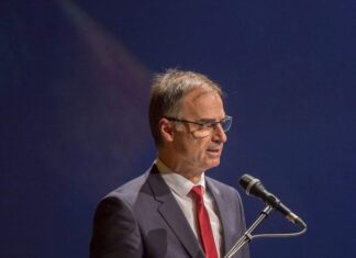 Стоилковиќ: „Македонските медиуми во одбрана на мафијашкиот режим на Мило Ѓукановиќ”