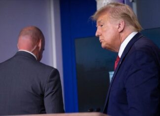 Од безбедносни причини прекината прес-конференција на Доналд Трамп