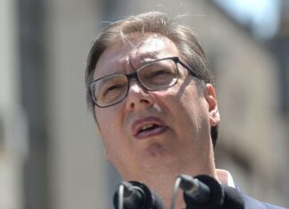 Вучиќ: „Да видам што ќе им каже Ердоган, на Тачи и Хоти“