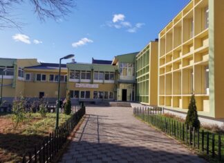 Струга: Средношколците најавуваат бојкот