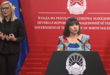 Околу 40.000 ученици немаат опрема за онлајн настава, часовите ќе ги следат на телевизија