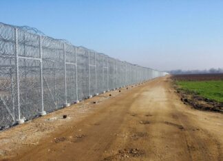 Грција гради нова ограда на границата со Турција