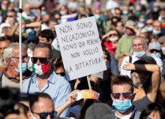 Неофашистите протестираа во Рим поради носењето маски