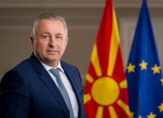 Мерко со апел до наставниците и родителите.