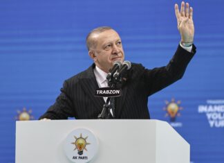 Ердоган: „Не видовме некој да се крене против убивањето на 13 невини луѓе, Западу каде си?“