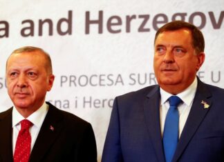 Додик и Ердоган потпишаа договор, за автопатот Белград-Сараево