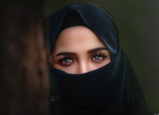 Во Швајцарија, на референдум изгласана забрана за носење бурка и никаб