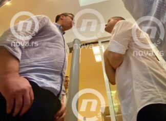 / Видео / За малку избегната тепачка, меѓу Вучиќ и четири српски опозиционери, предводени од Јеремиќ